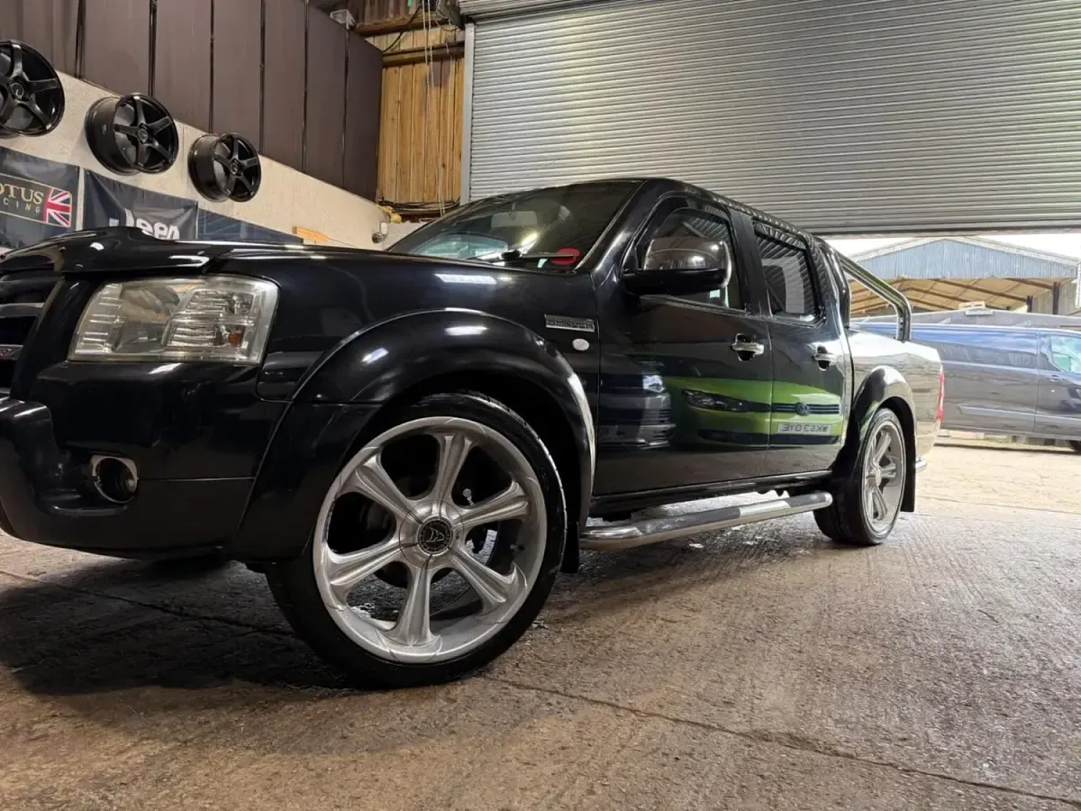 Begagnad Ford Ranger XLT 2006 Svart Pickup