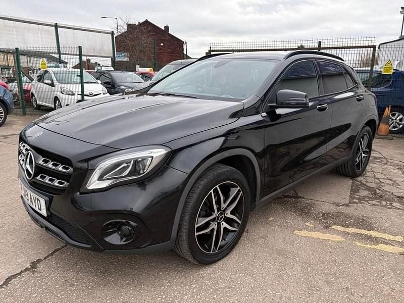 Used Mercedes GLA180 Urban 122 HP (89 kW) 2019 Black SUV