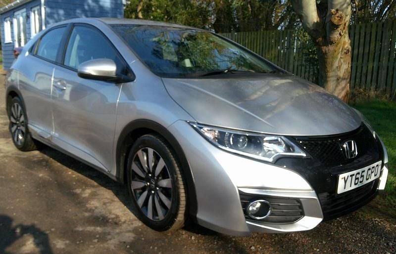 Used Honda Civic SE Plus 2015 Silver Hatchback