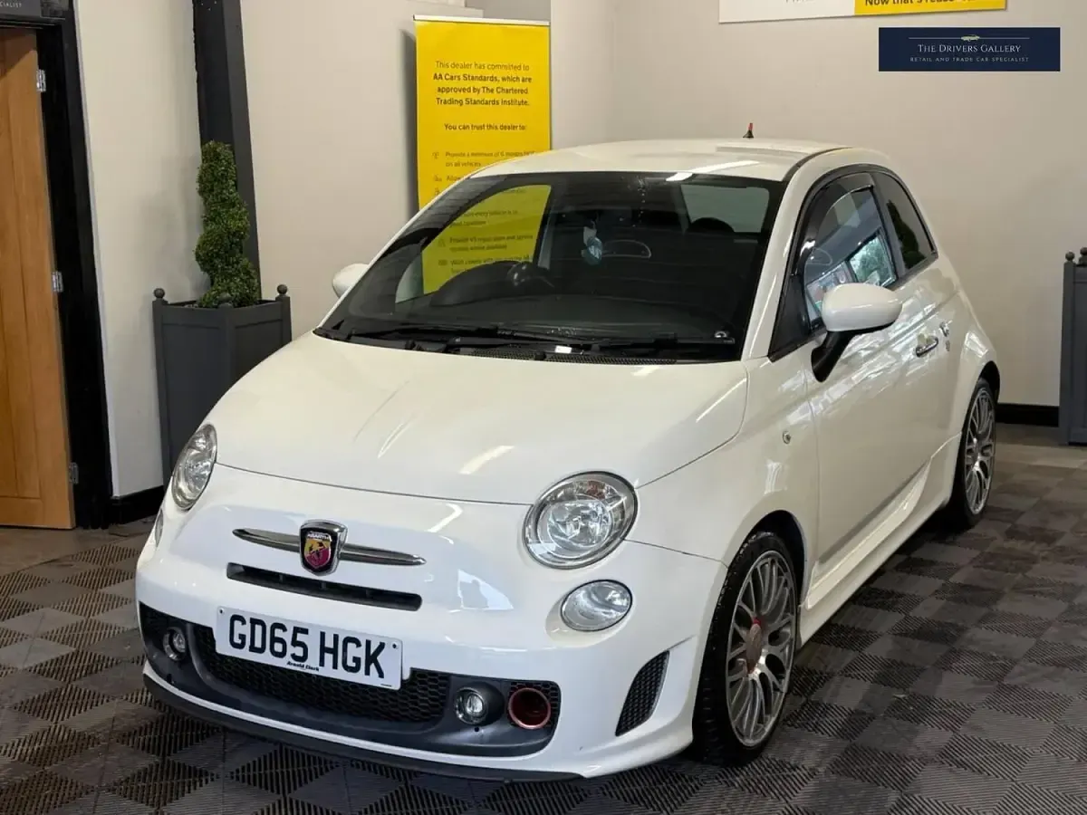 Used Abarth 595 Turismo 160 HP (117 kW) 2015 White Hatchback