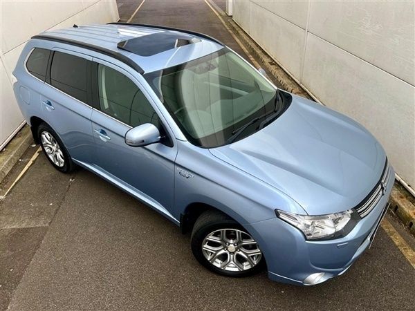 Blue Used 2014 Mitsubishi Outlander SUV | £10,680 (Fair price) - Image 1/1