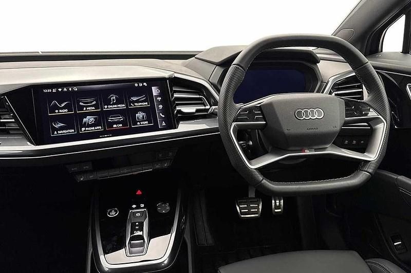 Used Audi Q4 e-tron Black Edition 150 kW (204 HP) 2025 Blue SUV