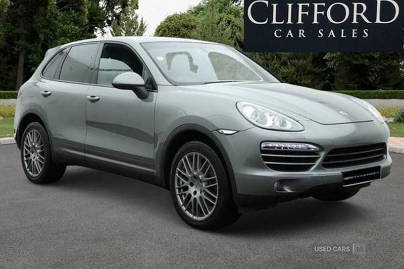 Used Porsche Cayenne 245 HP (180 kW) 2012 Grey SUV