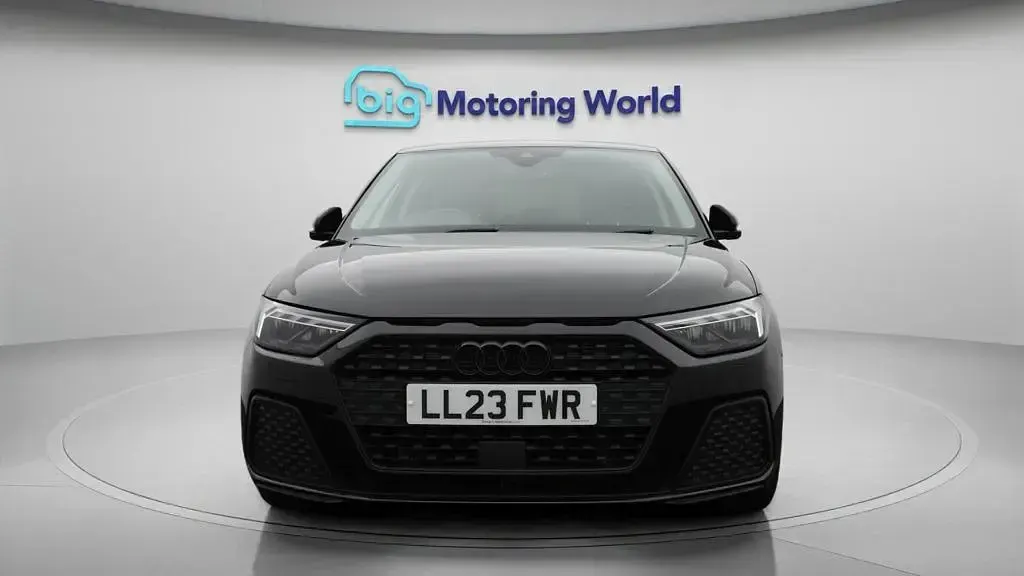 Used Audi A1 Sportback 95 HP (69 kW) 2023 Black Hatchback