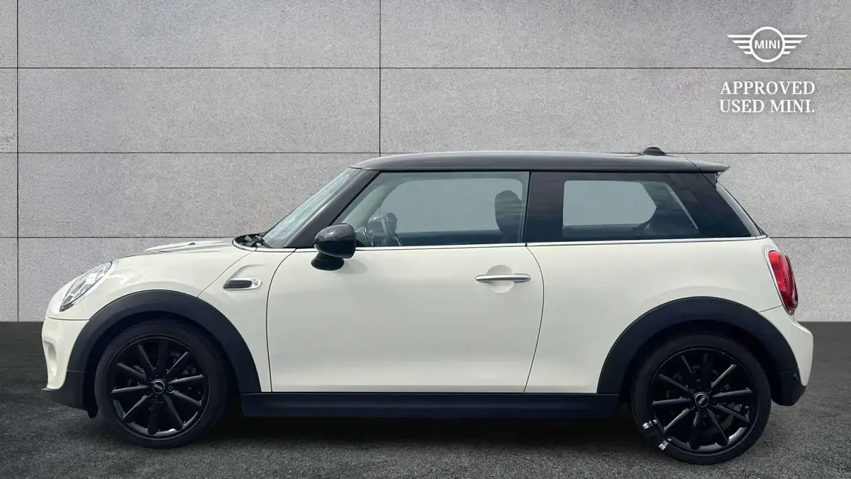 Używany Mini Cooper Classic 134 KM (98 kW) 2018 Biały Hatchback