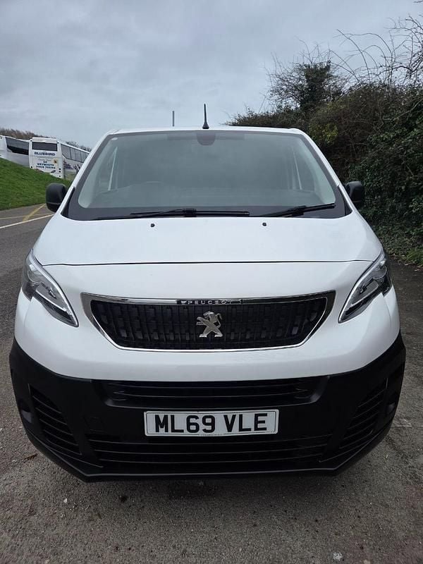 Used Peugeot Expert 2019 White Van