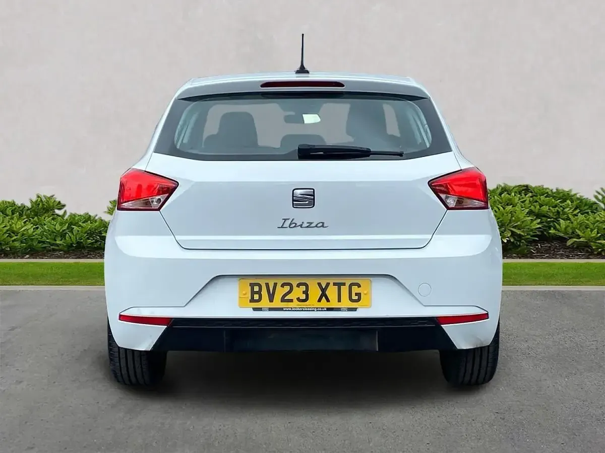 Used Seat Ibiza SE Technology 2023 White Hatchback