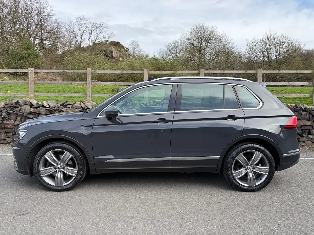 Used VW Tiguan SEL 2017 Grey SUV
