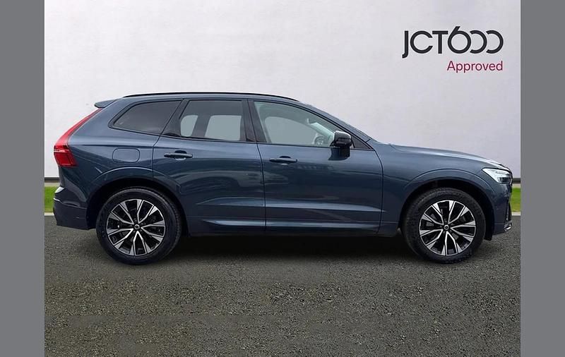 Used Volvo XC60 Plus 194 HP (142 kW) 2023 Blue SUV