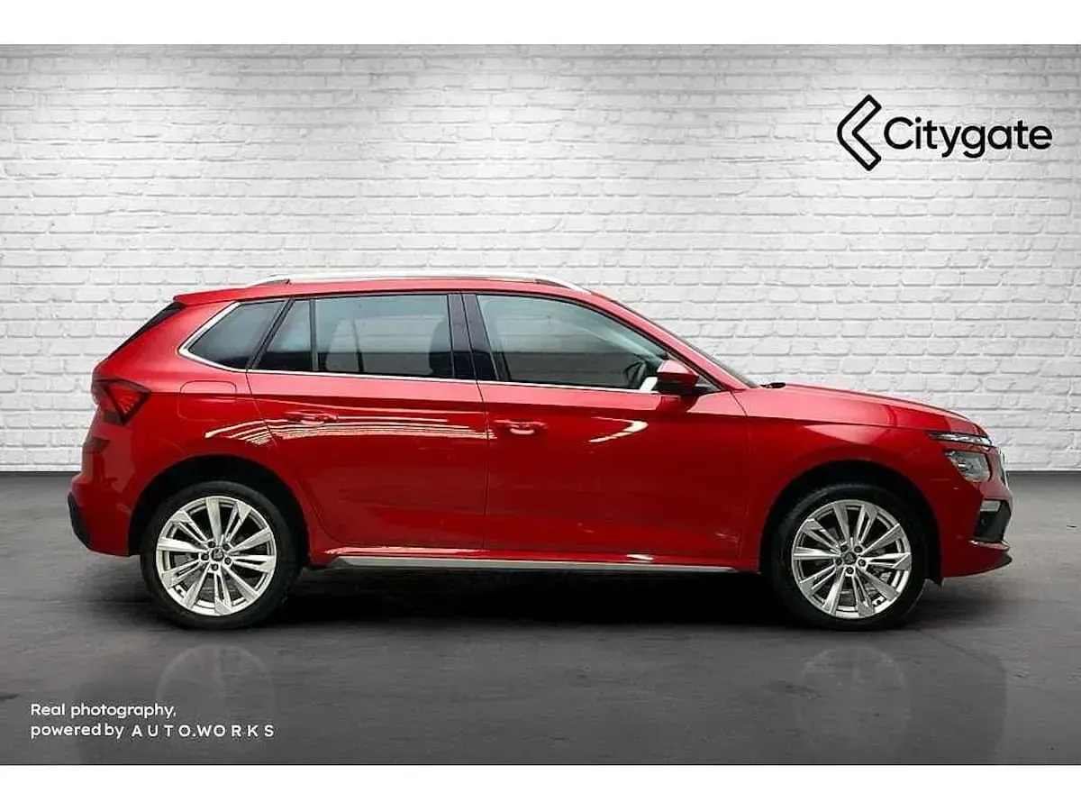 Used Skoda Kamiq SE L 110 HP (80 kW) 2025 Velvet red metallic SUV
