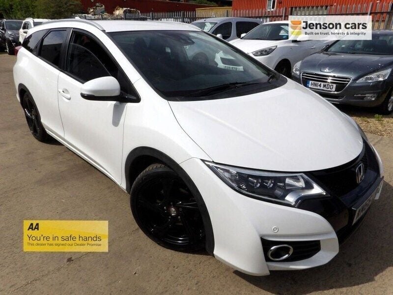 White Used 2016 Honda Civic EX Estate | £7,490 (Fair price) - Image 1/4