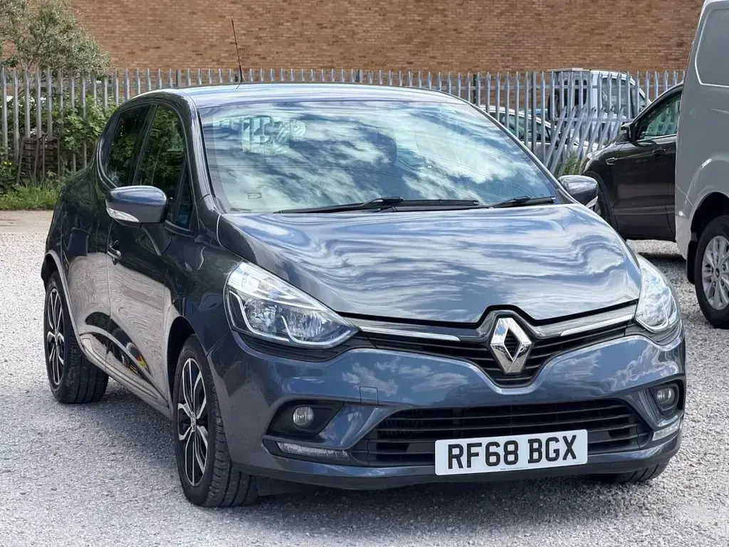 Używany Renault Clio V Play 2026 Szary Hatchback