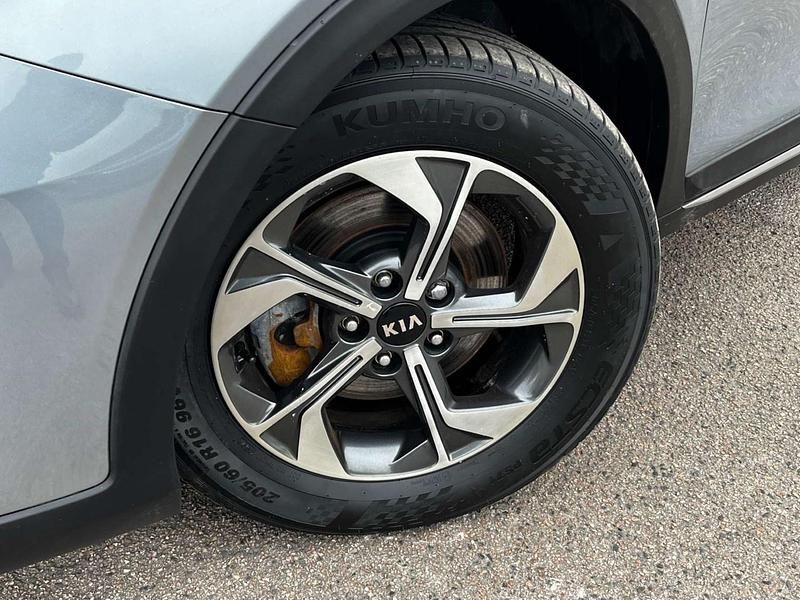 Used Kia XCeed 118 HP (86 kW) 2019 Silver SUV