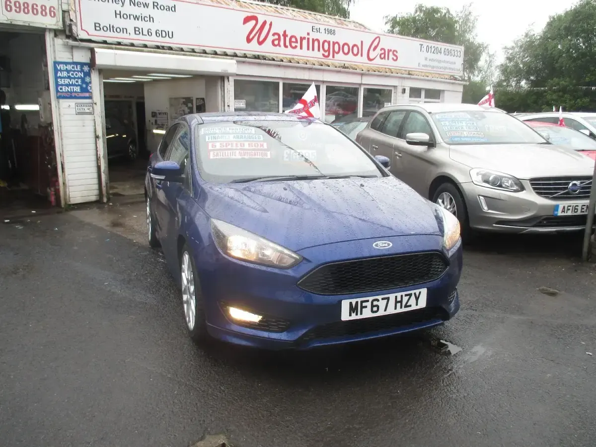 Used Ford Focus ST-Line 150 HP (110 kW) 2017 Blue Hatchback
