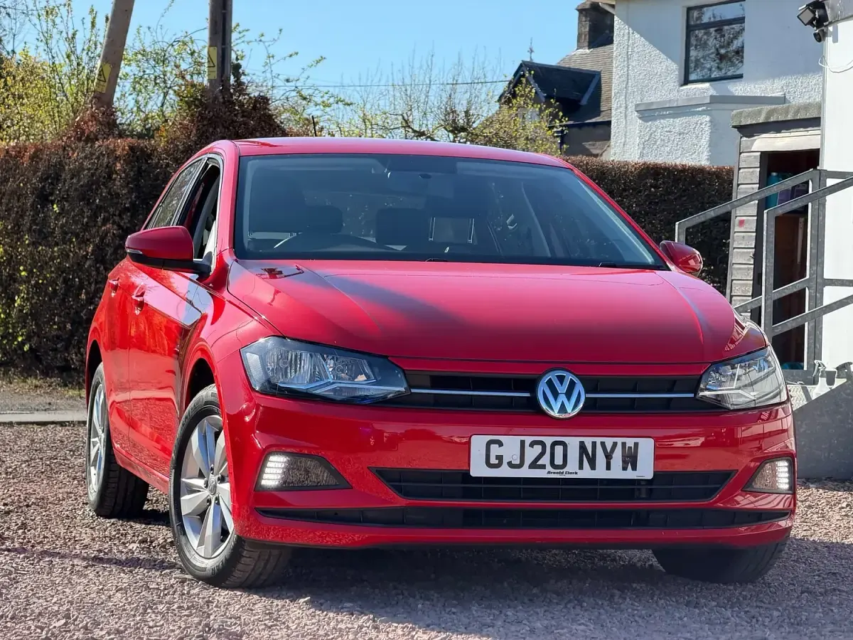 Used VW Polo SE 80 HP (58 kW) 2020 Red Hatchback