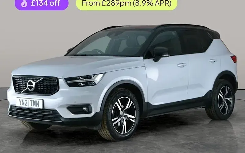 Used Volvo XC40 R-Design 163 HP (119 kW) 2021 SUV