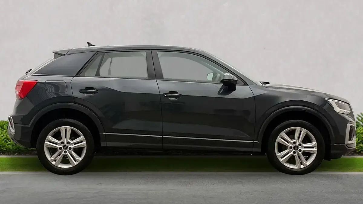 Used Audi Q2 Sport 150 HP (110 kW) 2023 Grey SUV