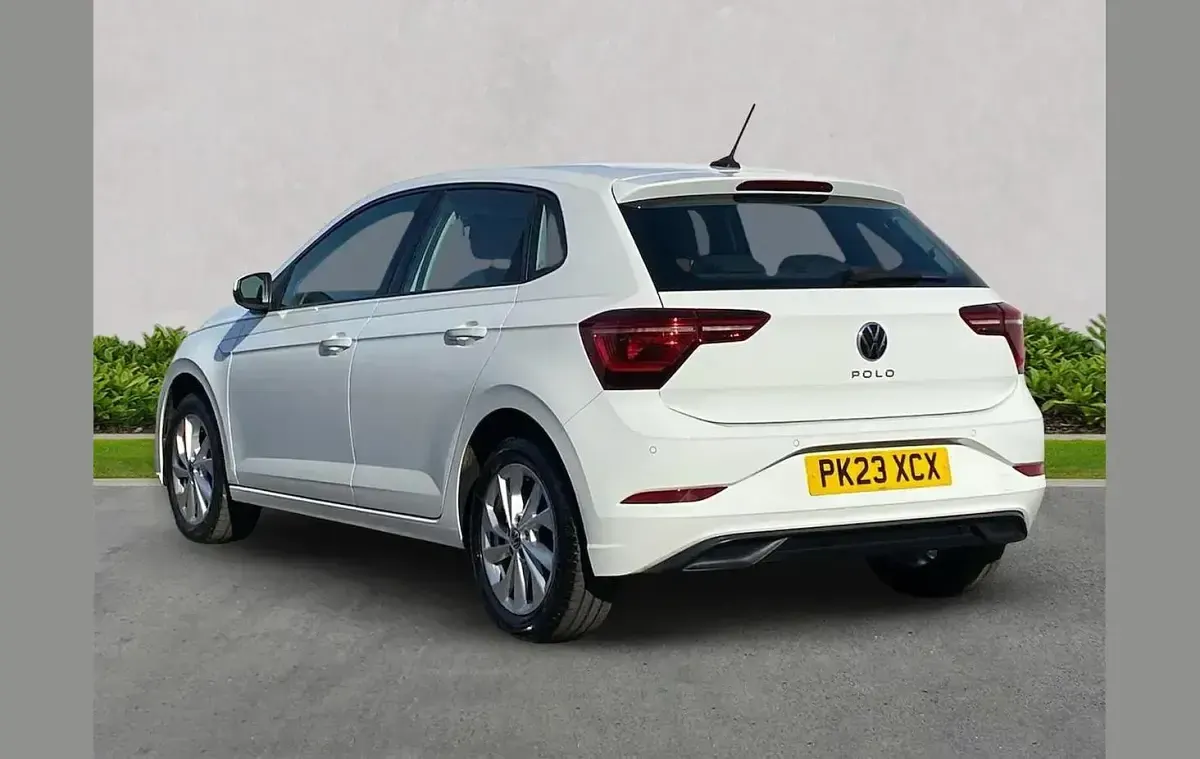 Used VW Polo Style 95 HP (69 kW) 2023 White Hatchback
