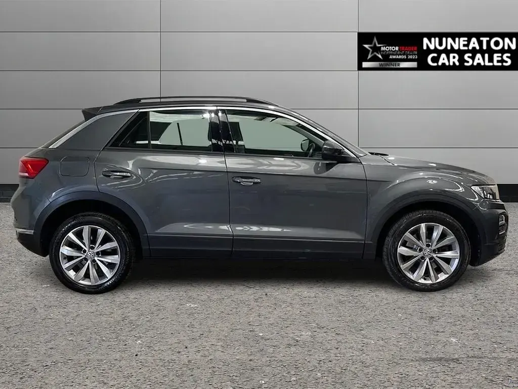 Used VW T-Roc SE 115 HP (84 kW) 2018 Grey SUV