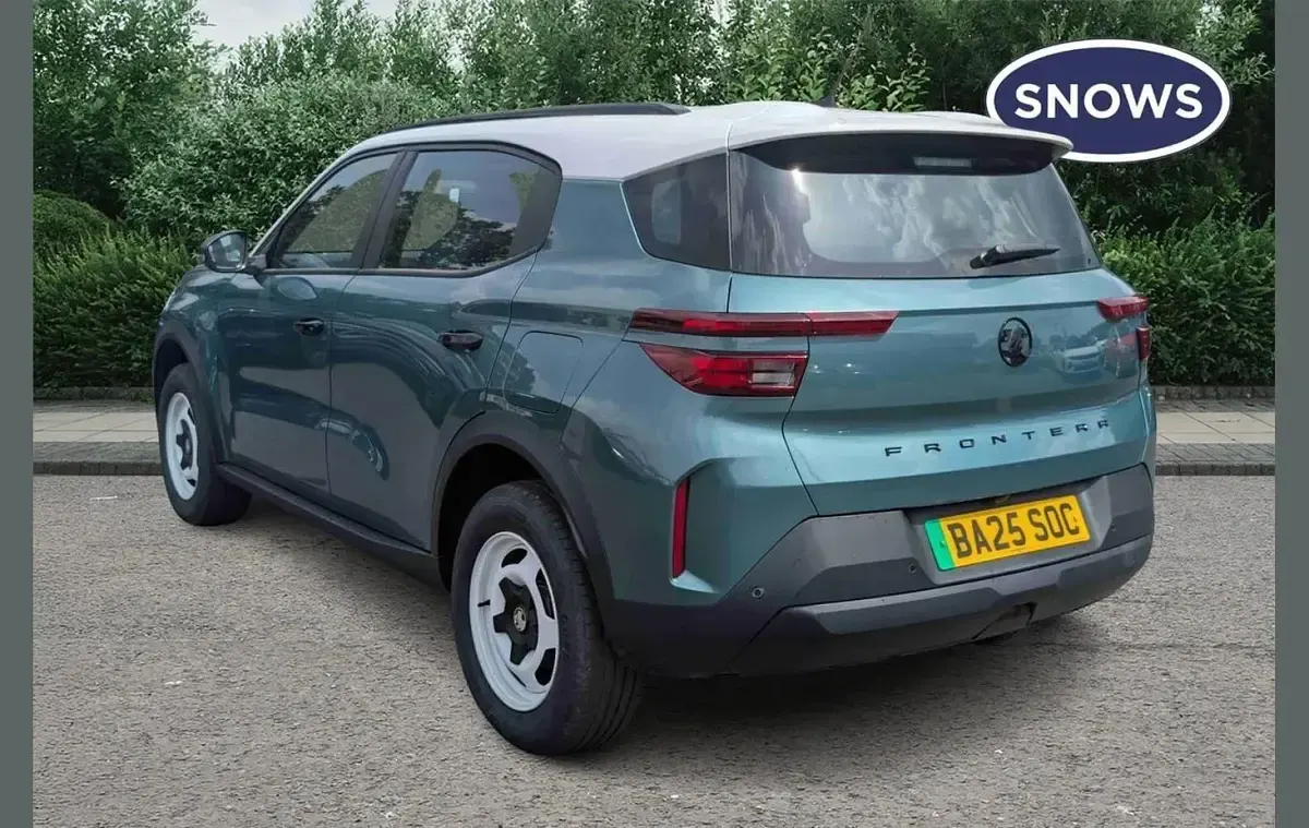 Used Vauxhall Frontera Design Edition 83 kW (113 HP) 2025 Green SUV
