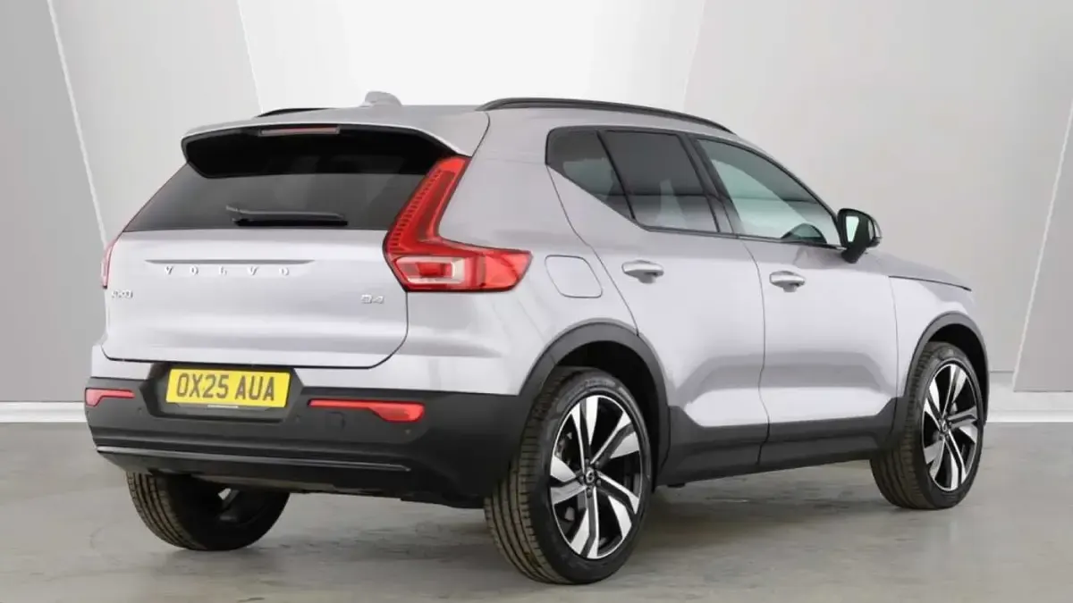Used Volvo XC40 Plus 194 HP (142 kW) 2026 SUV