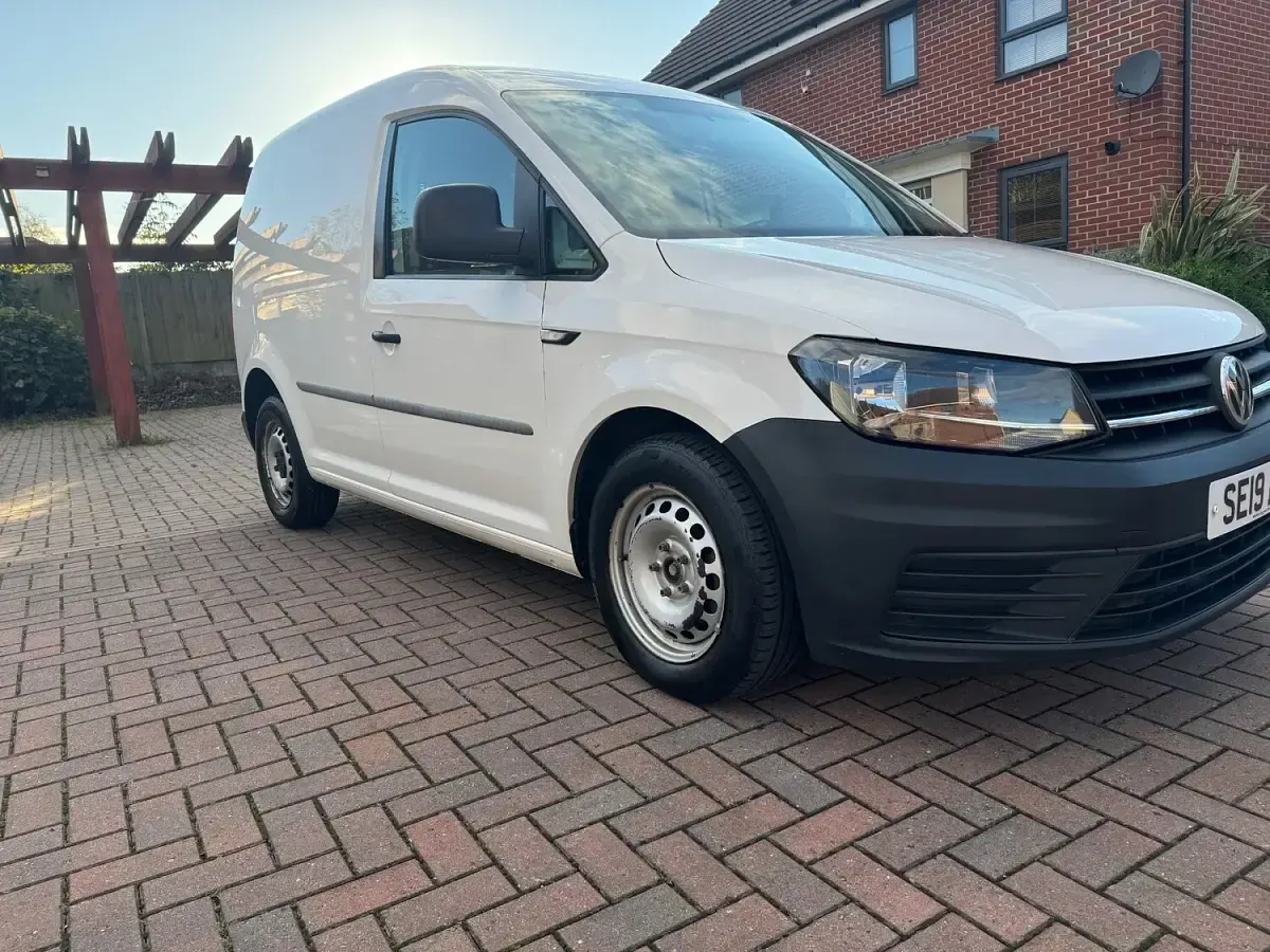 Used VW Caddy Startline 102 HP (75 kW) 2019 White MPV
