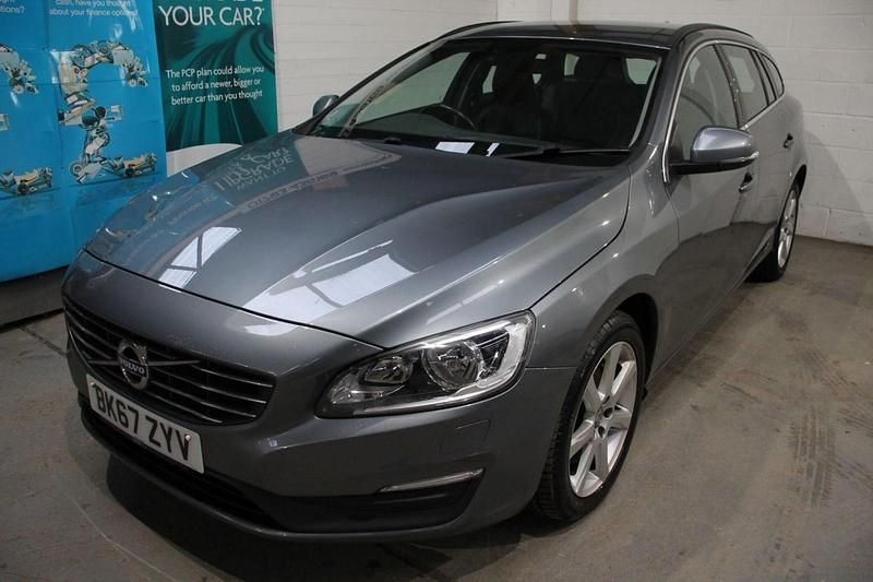 Used Volvo V60 SE 120 HP (88 kW) 2017 Grey Estate