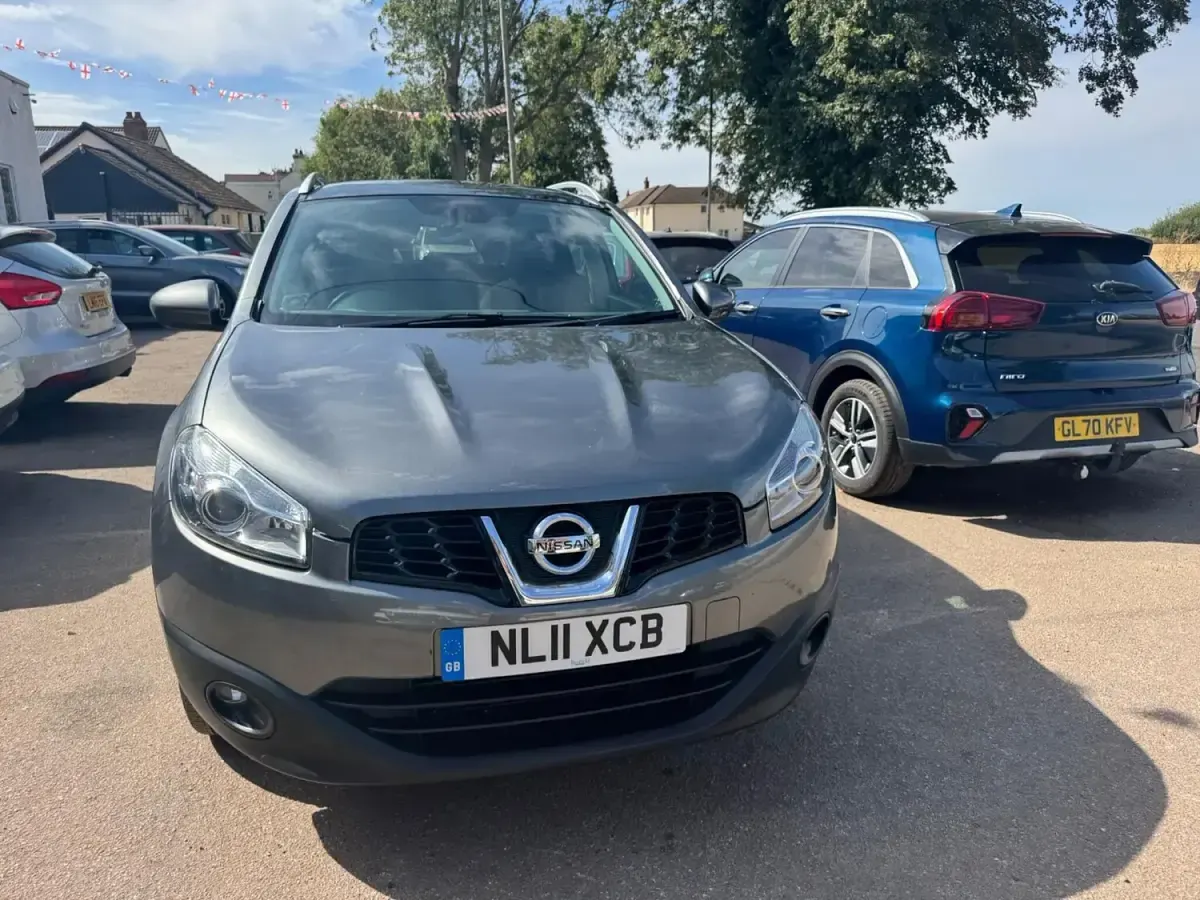 Used Nissan Qashqai N-TEC 110 HP (80 kW) 2011 Grey SUV
