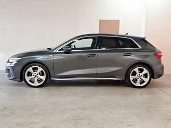 Usado Audi A3 S-Line 110 HP (80 kW) 2023 Cinzento Sedan