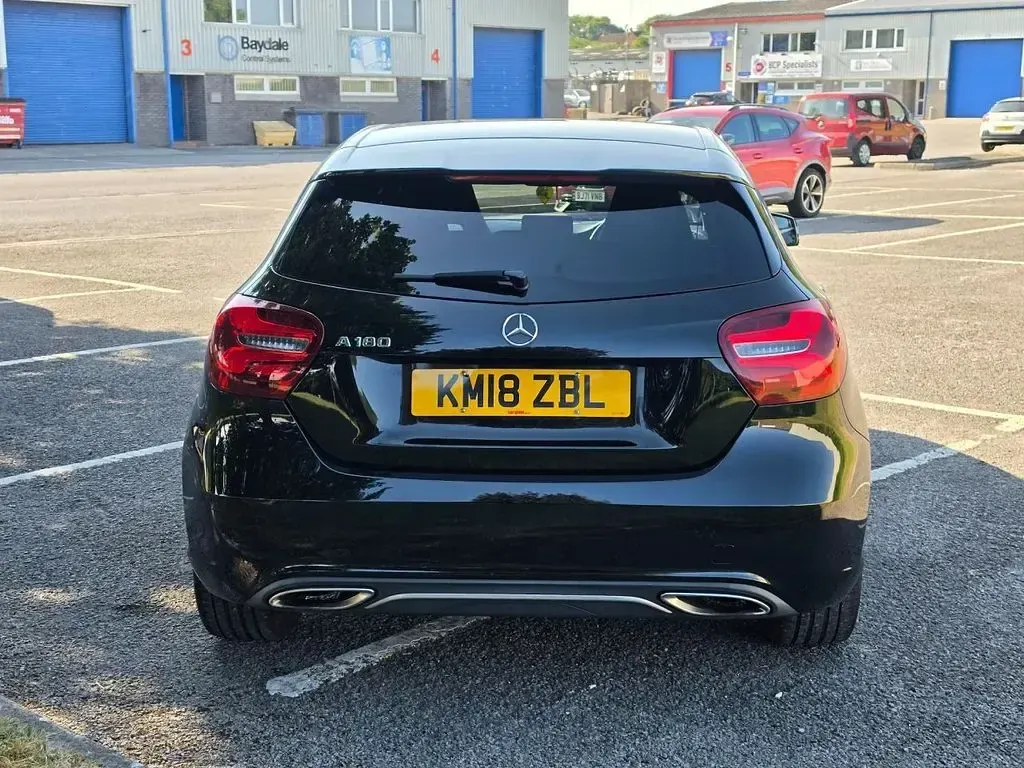 Used Mercedes A180 Sport Edition 122 HP (89 kW) 2018 Black Hatchback