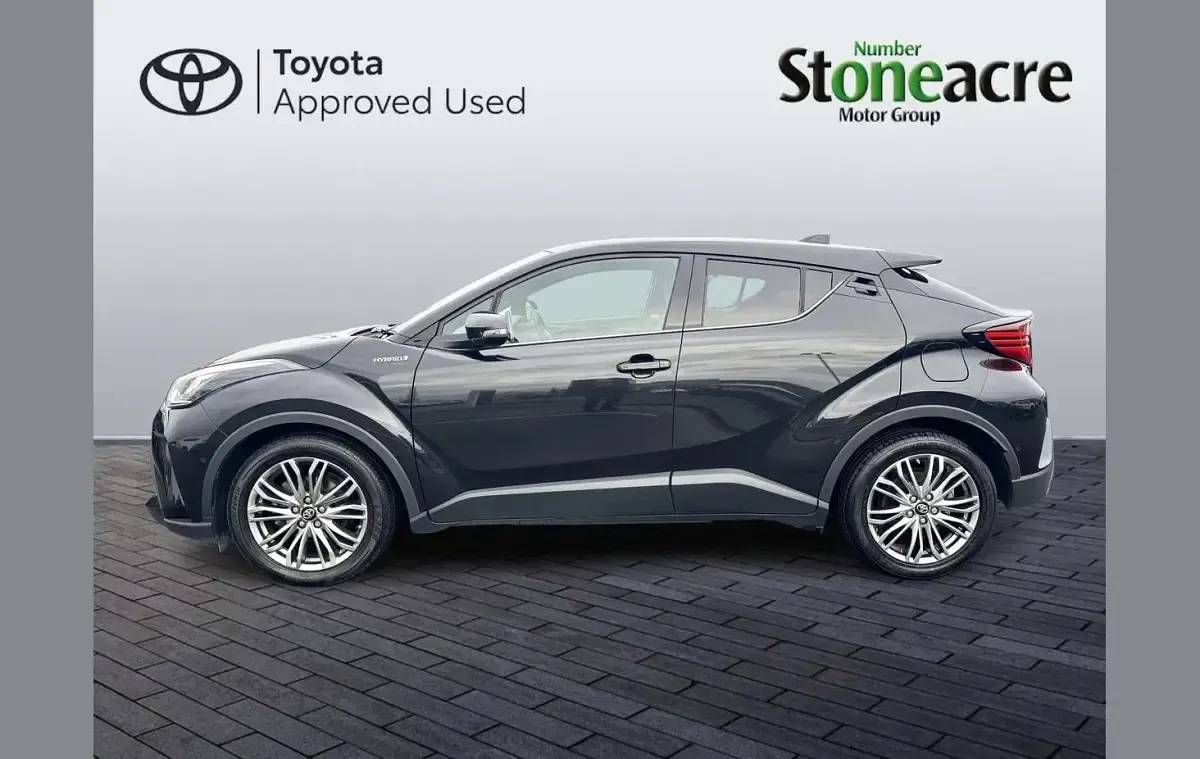 Usado Toyota C-HR 184 HP (135 kW) 2022 Preto SUV