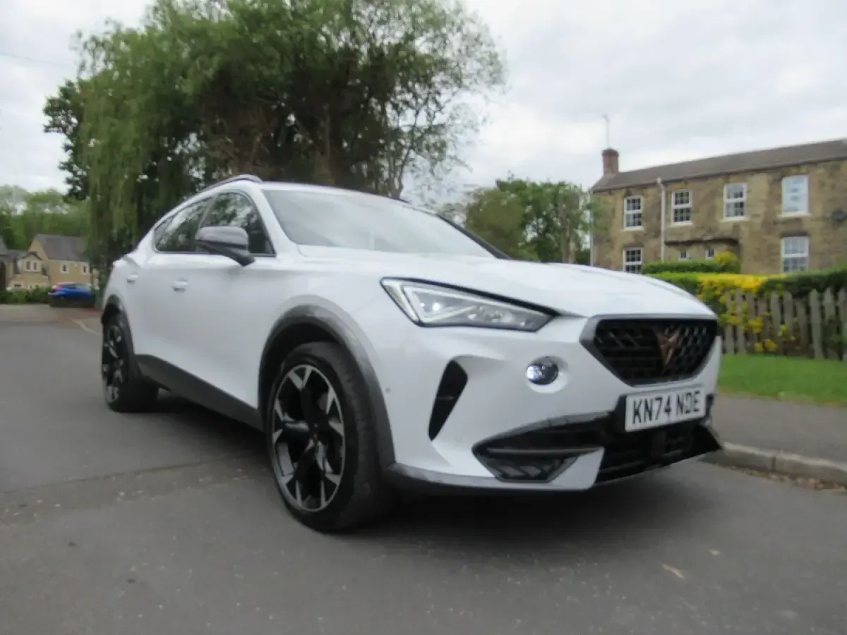 Used Cupra Formentor 204 HP (150 kW) 2024 White SUV