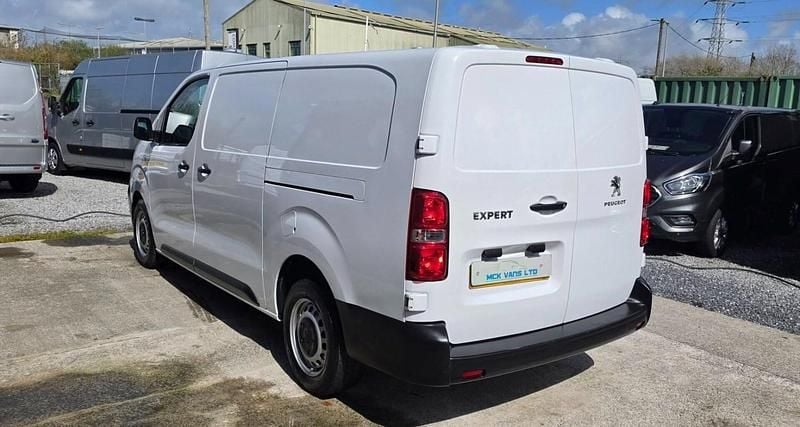 Used Peugeot Expert Premium 100 HP (73 kW) 2022 White Van