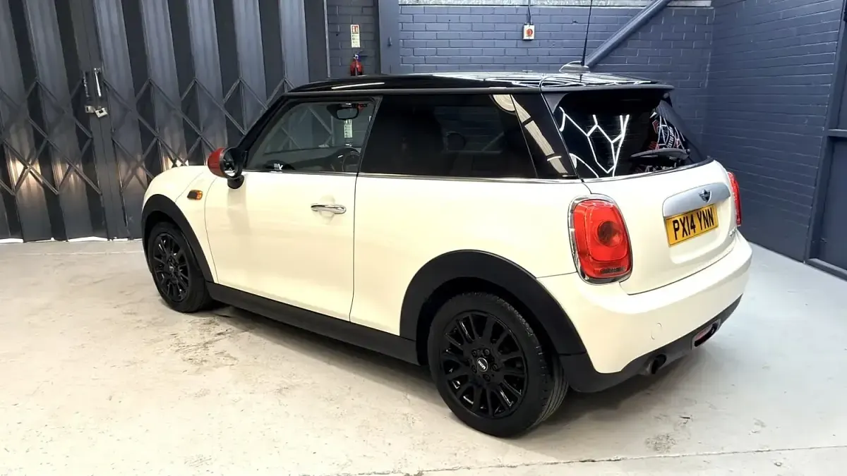 Used Mini Cooper Hatch 136 HP (100 kW) 2014 White Hatchback