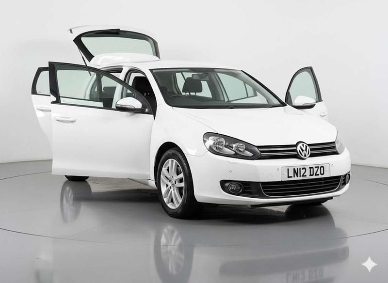 Used VW Golf VII 2012 White Hatchback