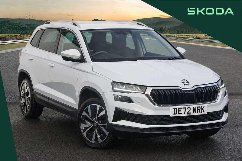 Moon white metallic Used 2022 Skoda Karoq SE L SUV | £19,495 (Fair price) - Image 1/4