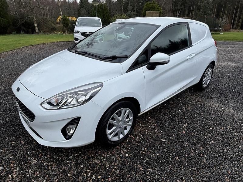 Used Ford Fiesta 2019 White Hatchback