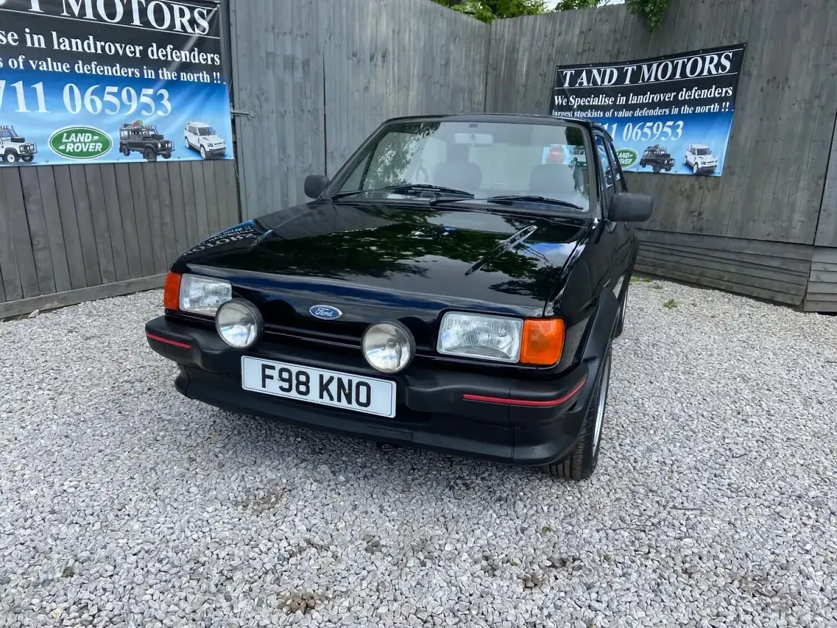 Used Ford Fiesta 95 HP (69 kW) 1988 Grey Hatchback