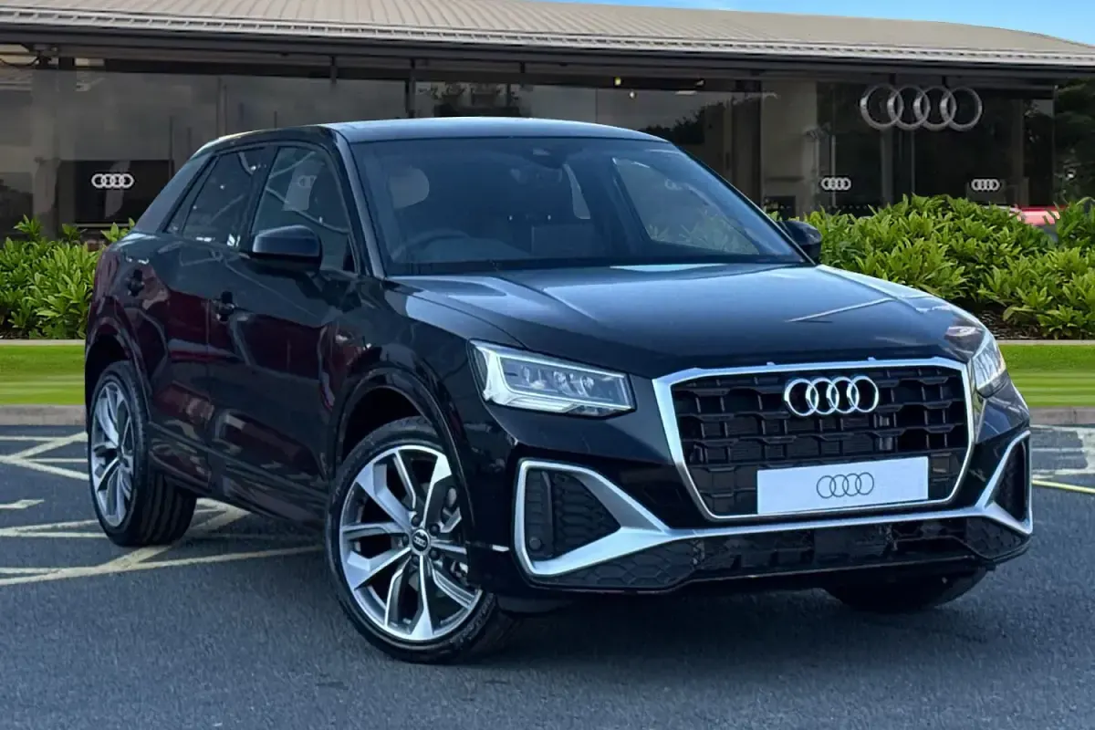 Ny Audi Q2 S-Line 2026 Svart SUV