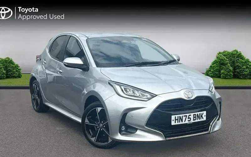 Usado Toyota Yaris Hybrid 131 CV (96 kW) 2025 Utilitario