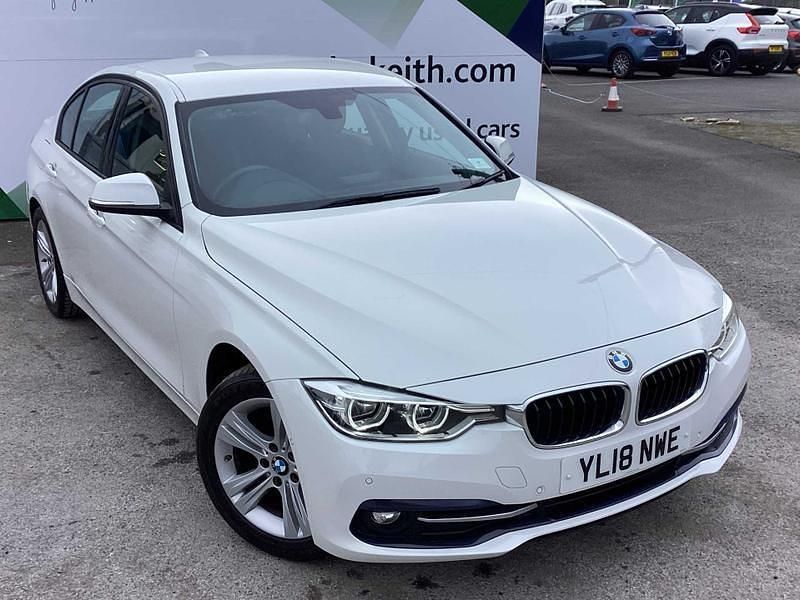 Used BMW 318 Sport Line 2018 White Sedan