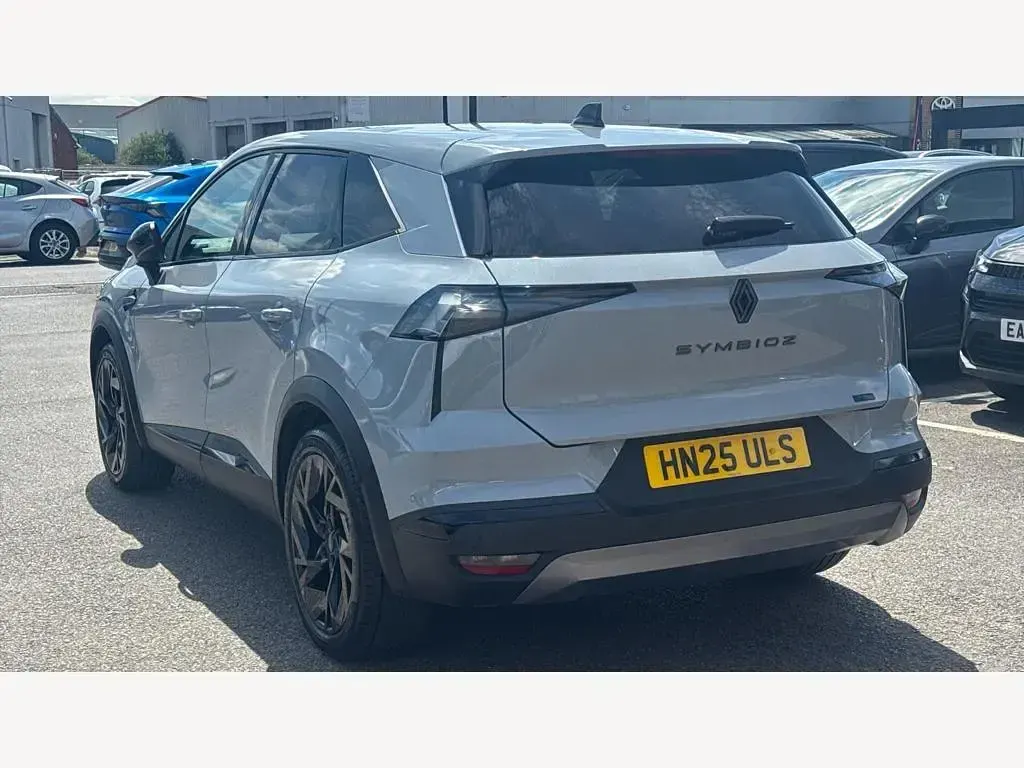 Used Renault Symbioz Iconic Esprit Alpine 143 HP (105 kW) 2025 Grey  SUV