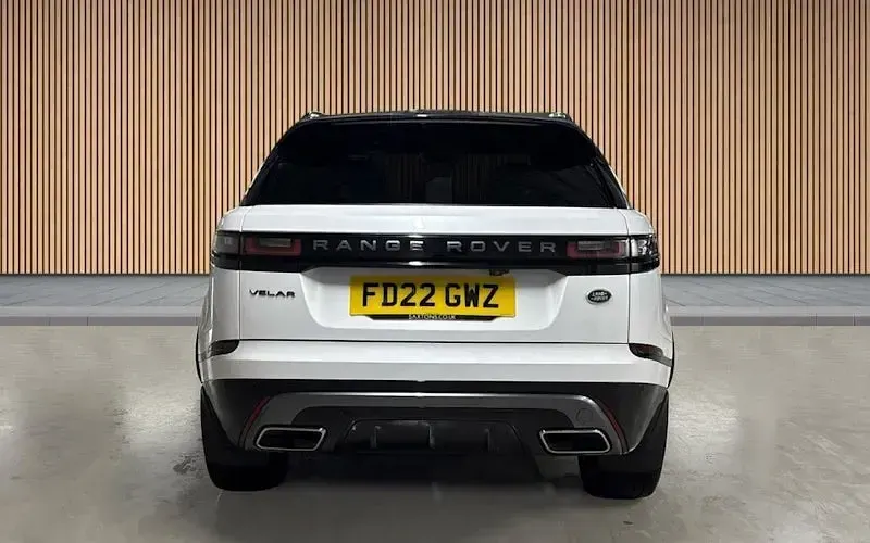Used Land Rover Range Rover Velar HSE Dynamic 300 HP (220 kW) 2022 Ostuni pearl white SUV
