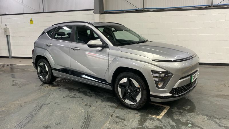 Silver Used 2024 Hyundai Kona Advanced SUV | £22,498 (Super price) - Image 1/4
