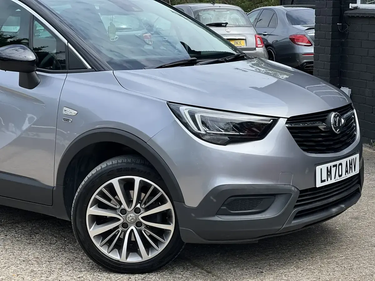 Used Vauxhall Crossland X 110 HP (80 kW) 2020 Grey SUV
