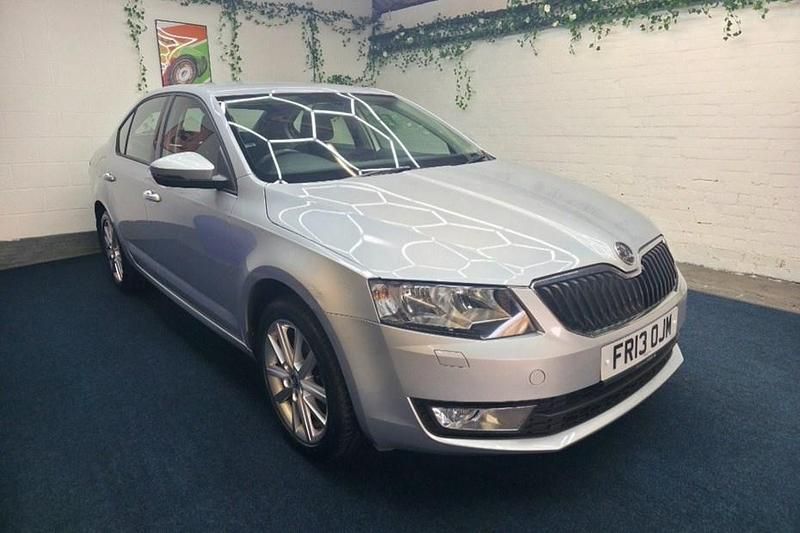 Used Skoda Octavia Elegance 2013 Silver Hatchback