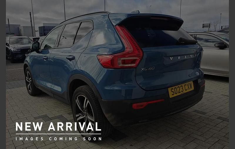 Used Volvo XC40 Plus 161 HP (118 kW) 2023 Blue SUV