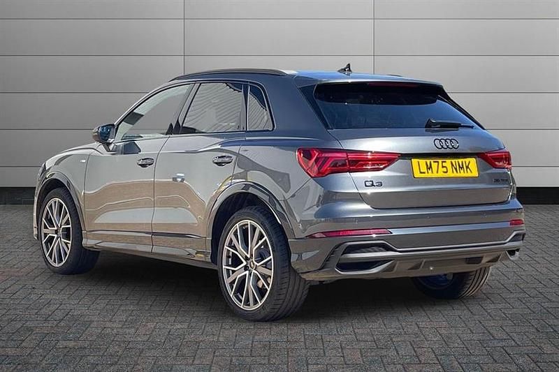Ny Audi Q3 Black Edition 150 HK (110 kW) 2025 Grå SUV