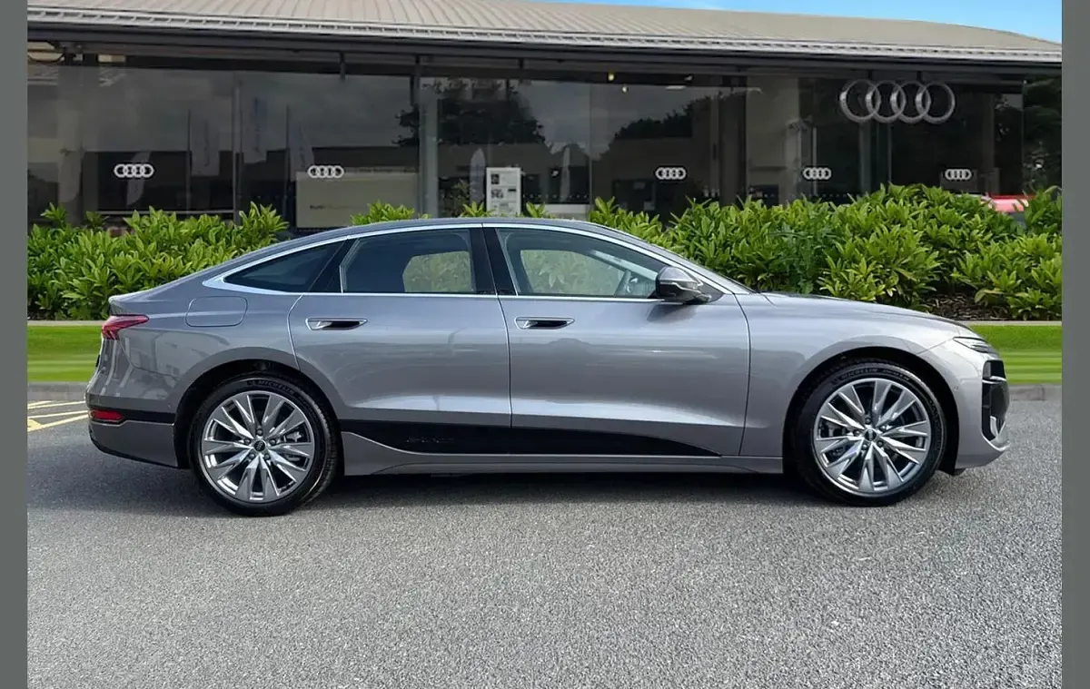 New Audi A6 e-tron Sport 210 kW (286 HP) 2025 Grey Hatchback
