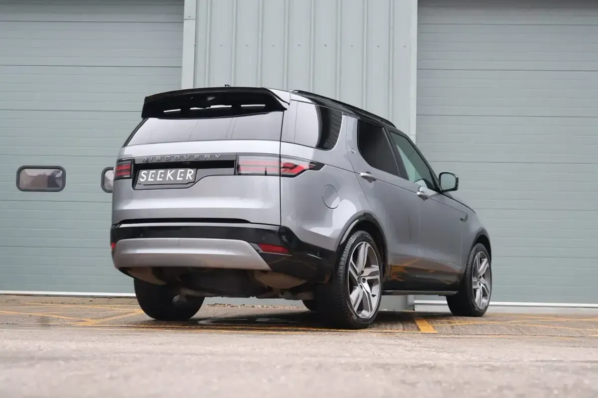 Used Land Rover Discovery HSE Dynamic 2025 Grey SUV